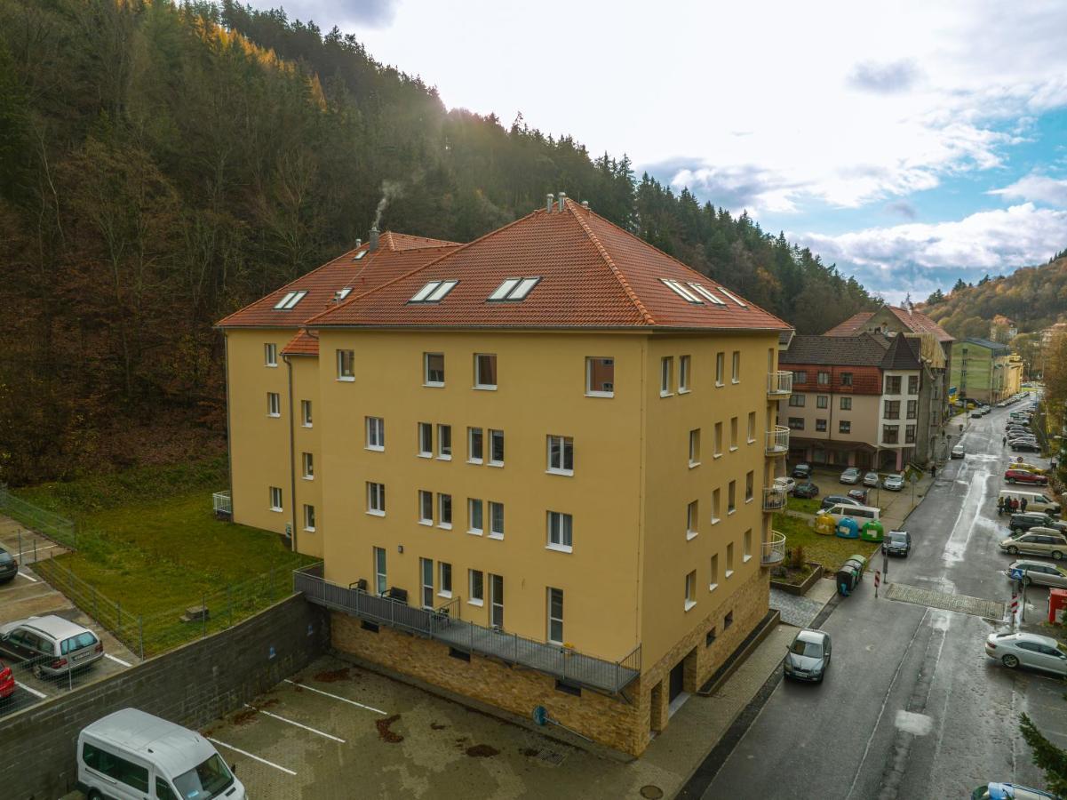 Apartman Claudia - Rezidence K Lanovce Jáchymov Exteriör bild