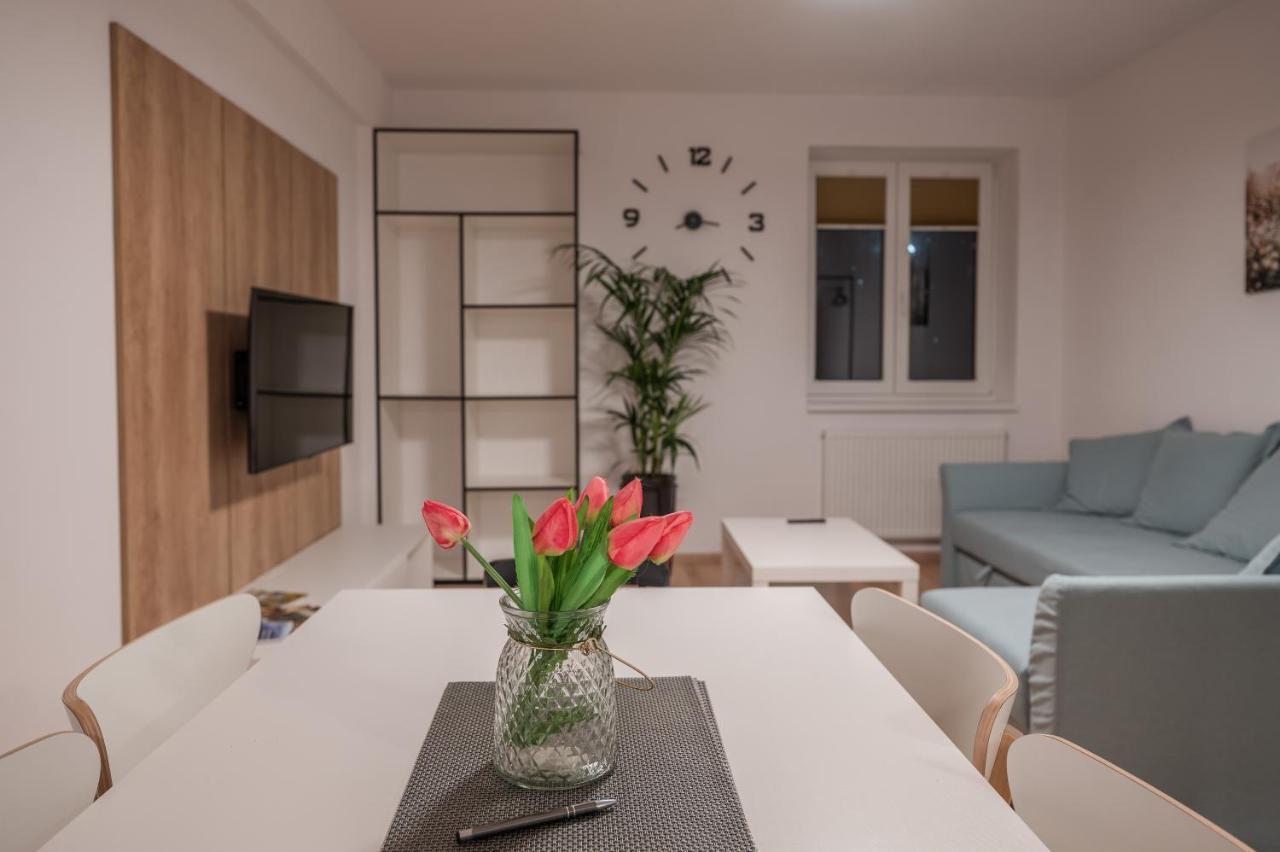 Apartman Claudia - Rezidence K Lanovce Jáchymov Exteriör bild