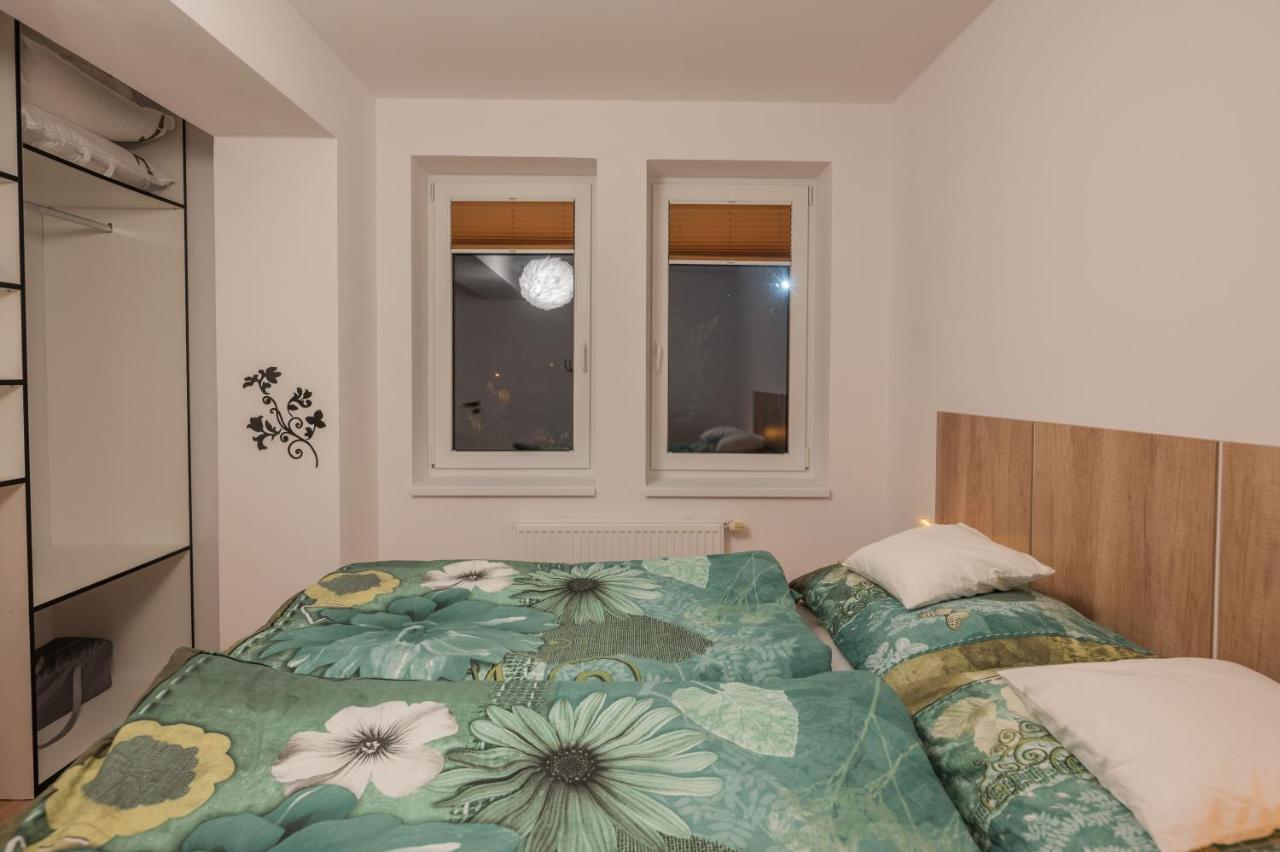 Apartman Claudia - Rezidence K Lanovce Jáchymov Exteriör bild