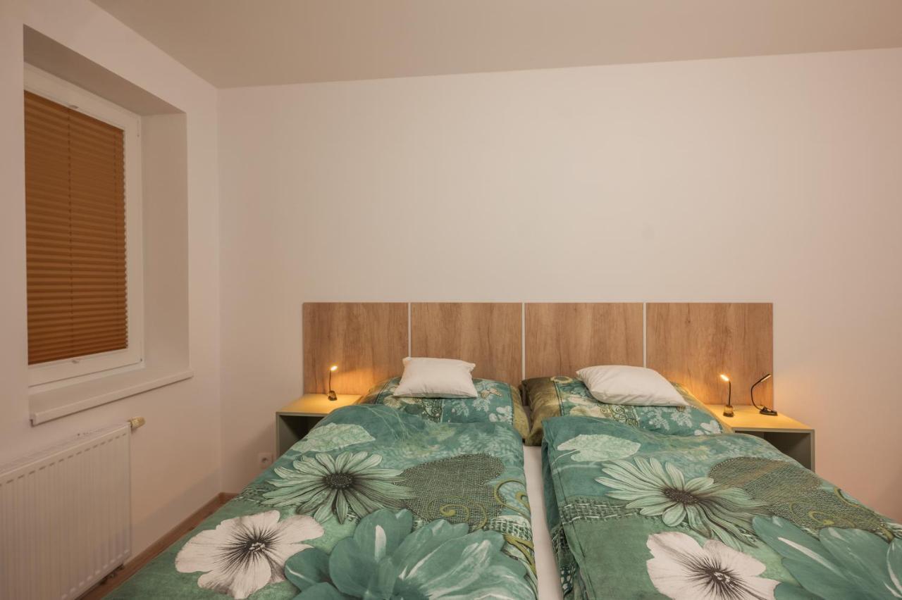 Apartman Claudia - Rezidence K Lanovce Jáchymov Exteriör bild